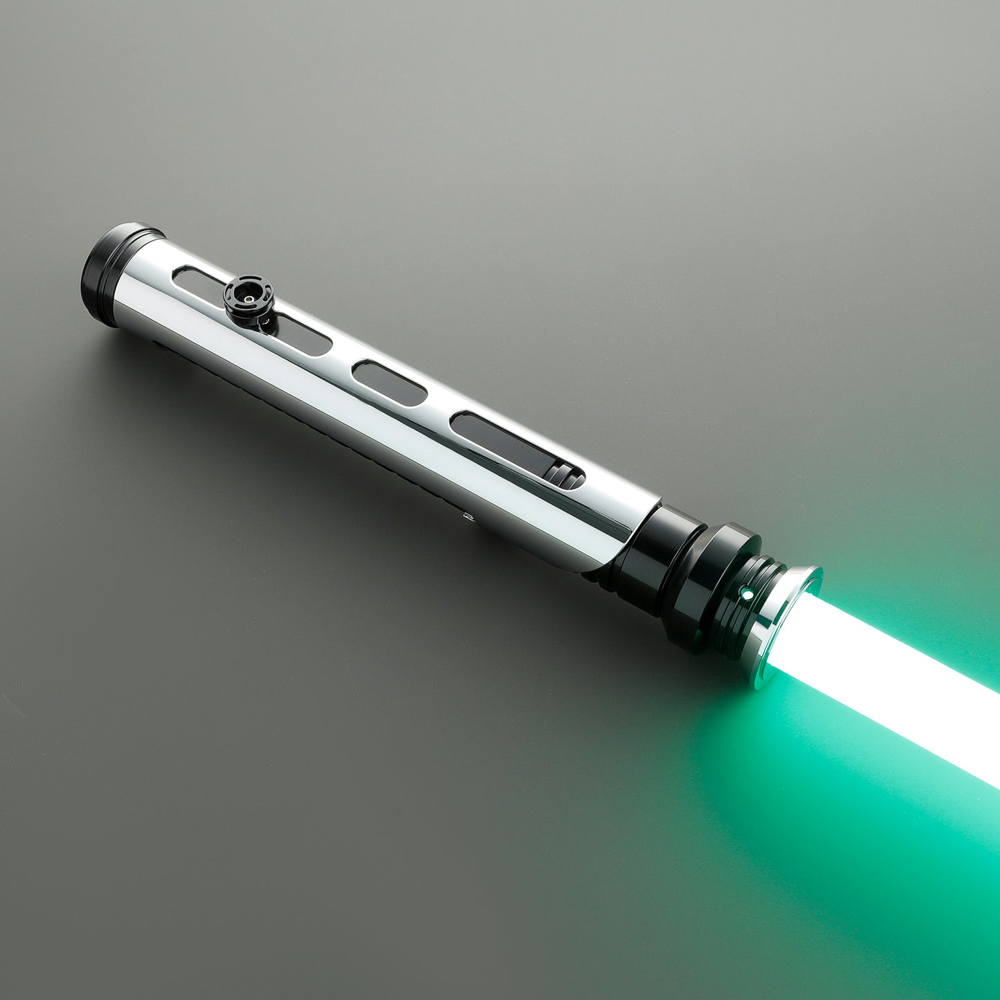 Famous Qui-Gon Jinn lightsaber with glowing green blade – Battle Sabers