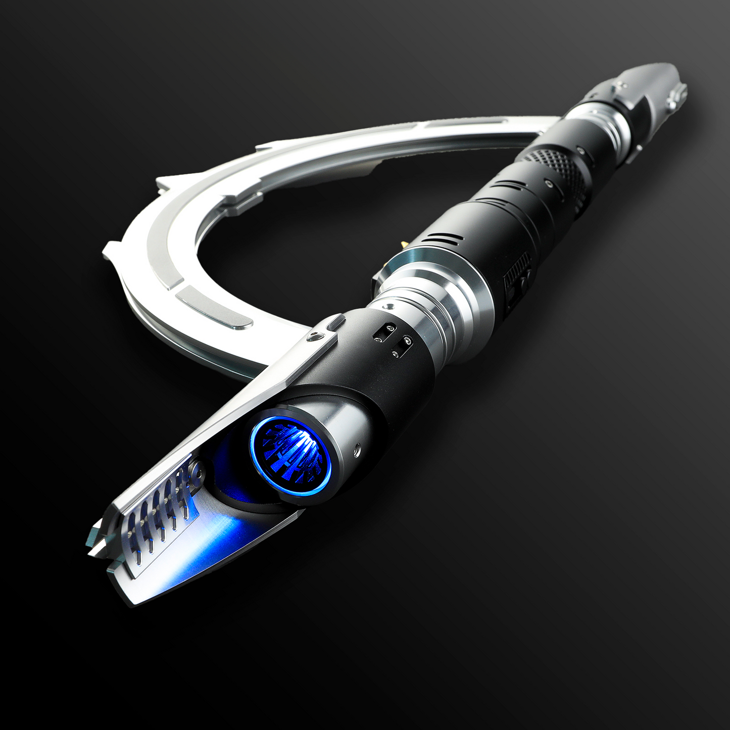 Master Kelleran BEQ Jedi lightsaber with sleek hilt and radiant green blade – Battle Sabers